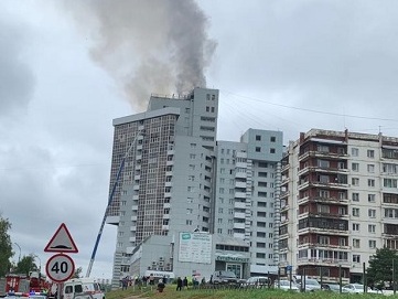 В Иркутске разбираются в причинах возгорания в жилом доме на проспекте Жукова