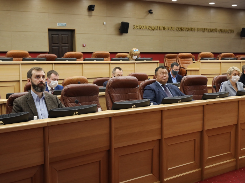 В областном парламенте обсудили текущую эпидситуацию в регионе