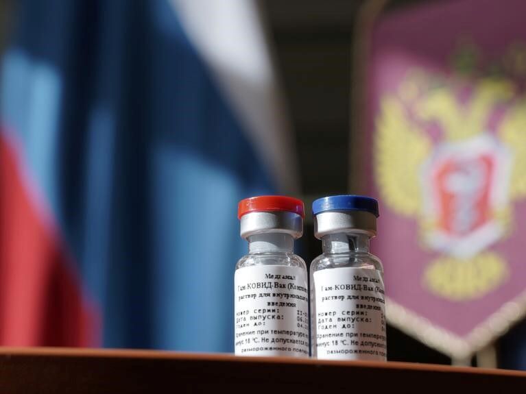 Более 200 тысяч жителей Иркутской области привились первым компонентом вакцины от коронавируса