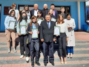 В администрации УОБО наградили лидеров экологических волонтерских движений