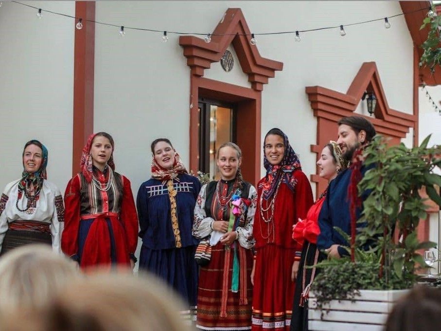 komon blizko k serdcu