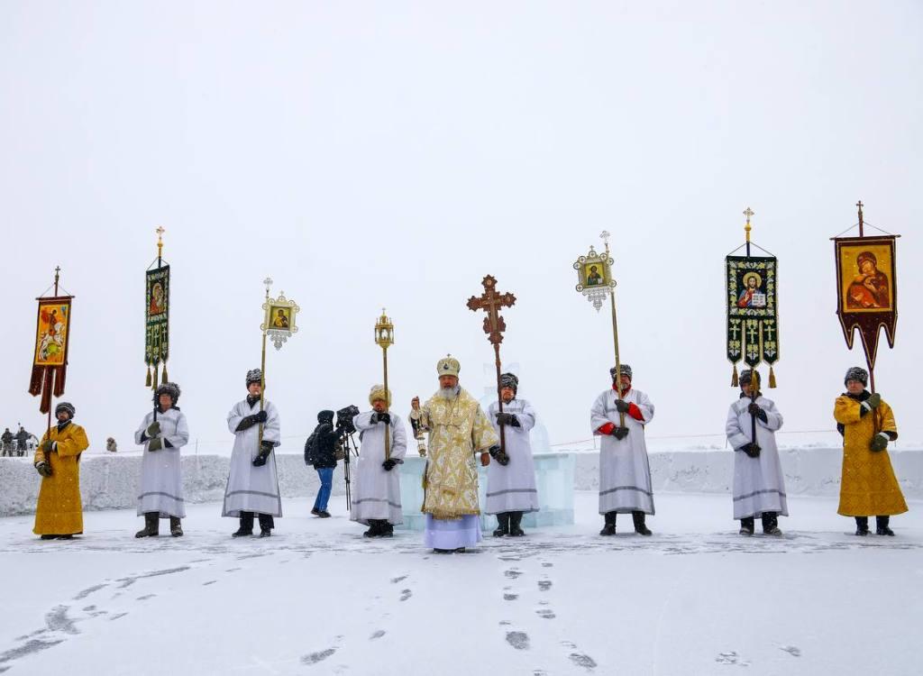 В Иркутске прошли праздничные мероприятия в честь Крещения