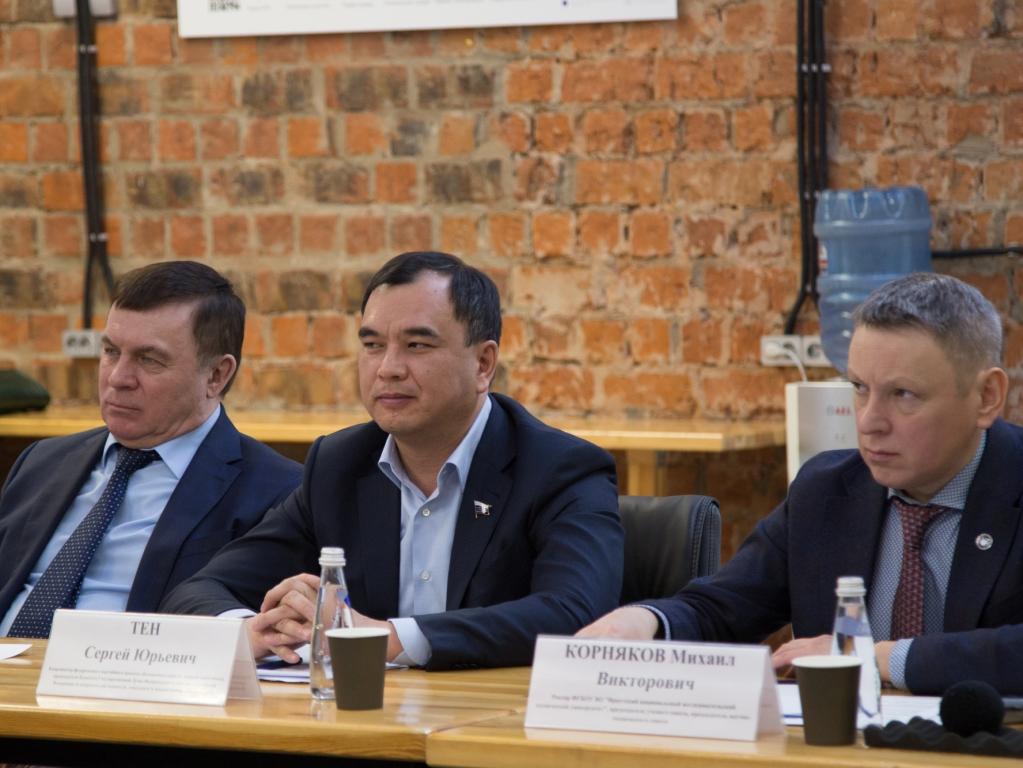 Сергей Тен: Иркутская область должна стать опорным регионом по подготовке кадров для дорожной отрасли Байкальского региона