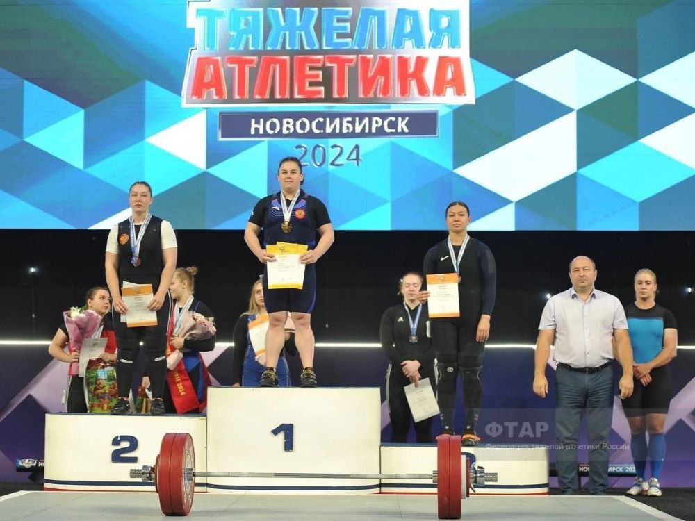 Анастасия Ломакина стала бронзовым призером чемпионата России по тяжелой атлетике