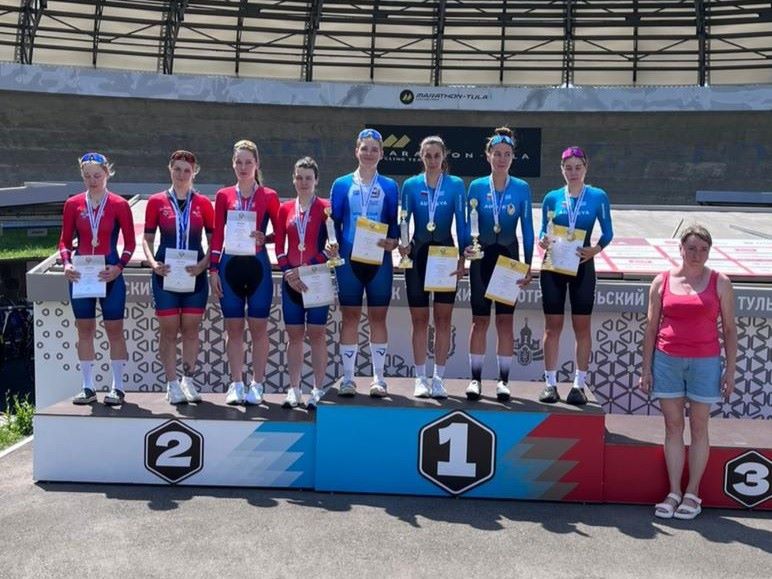 Дарья Бунеева одержала победу в командной гонке на Кубке России по велоспорту на треке