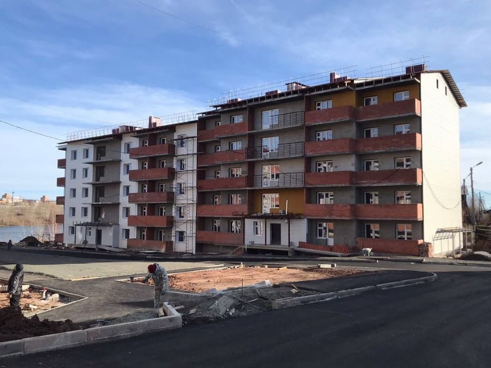 В этом году 395 молодых семей Иркутской области получат свидетельства на получение соцвыплаты на приобретение или строительство жилья